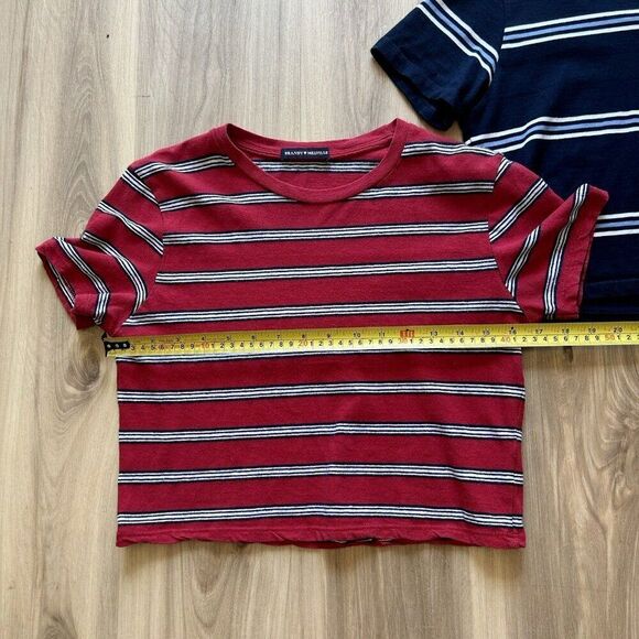 Brandy Melville Lot of 2 Striped Cropped Tees Made in Italy 100% Cotton One Size - Picture 10 of 12